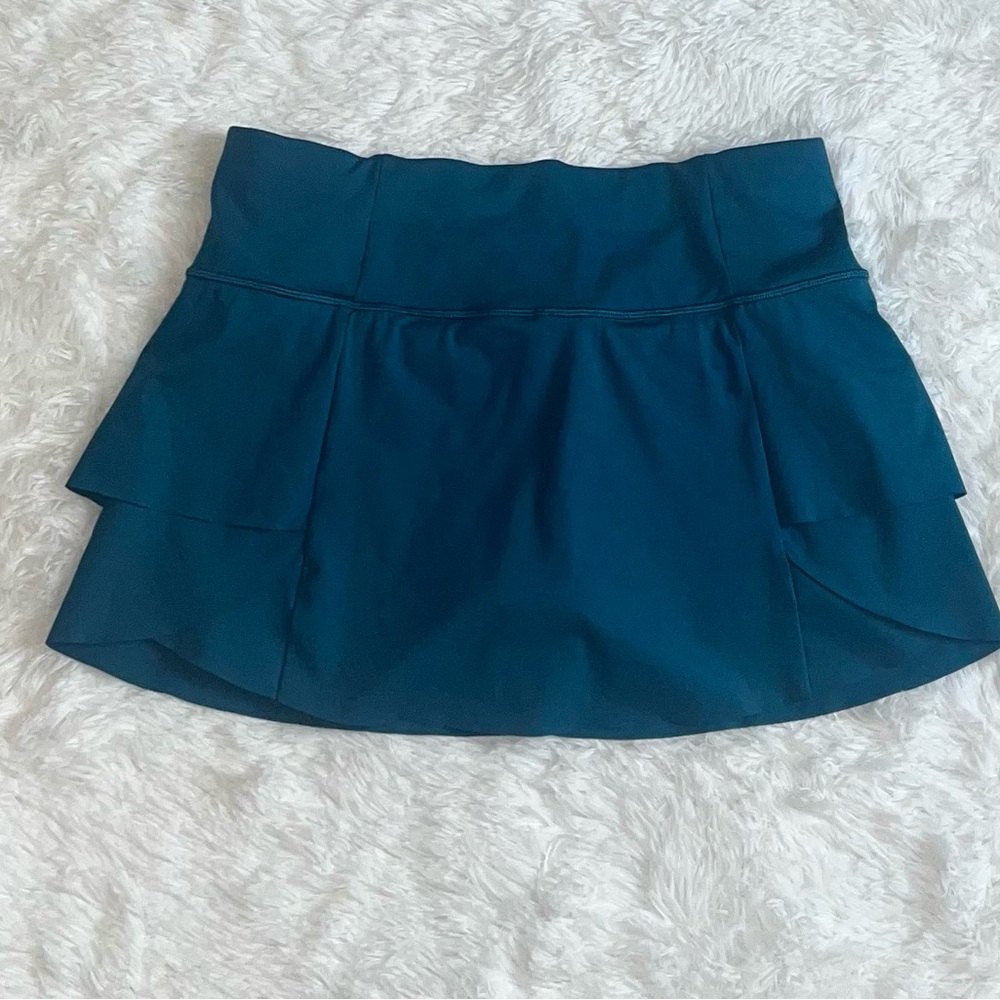 Athleta Momentum Skirt/Skort Coastal Teal